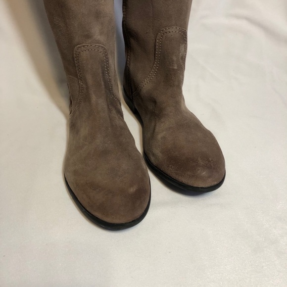 BDG Brown Suede Boots - Picture 2 of 13